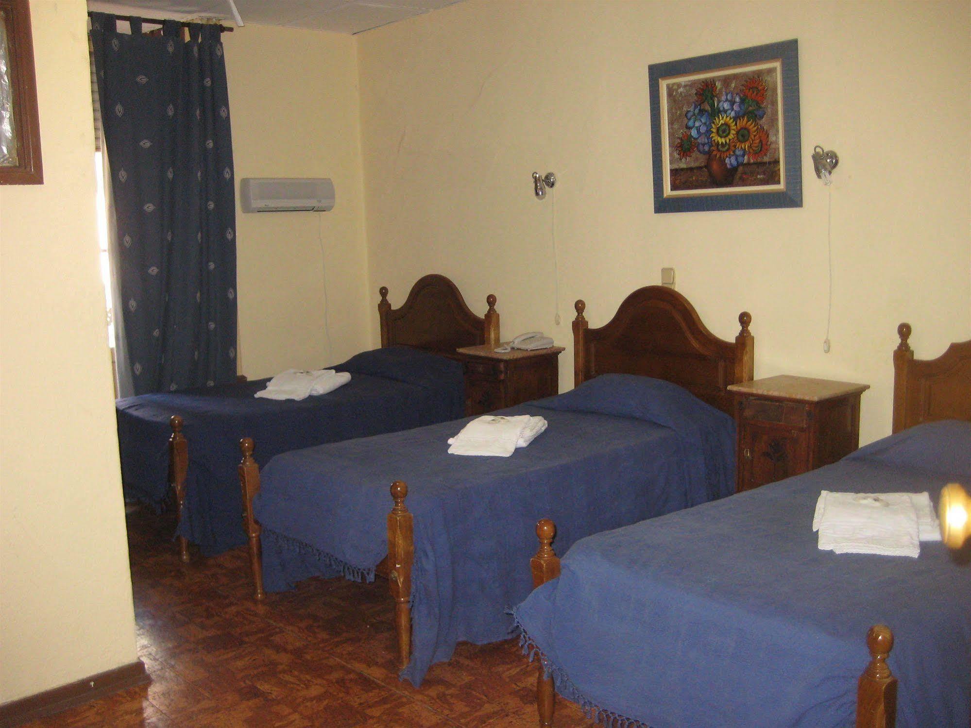 Hostel Avenida Coimbra Esterno foto
