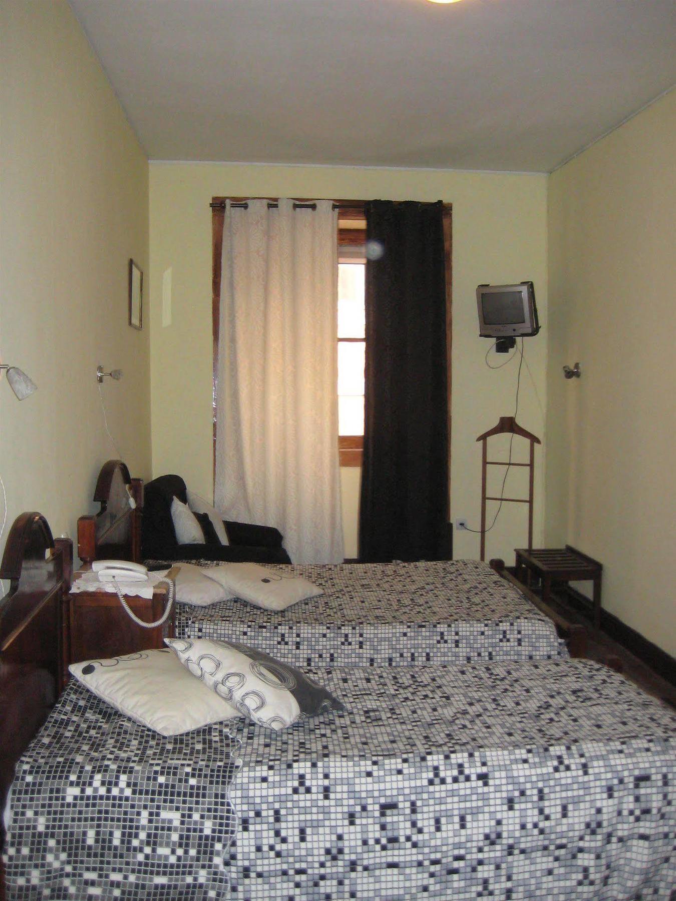 Hostel Avenida Coimbra Esterno foto